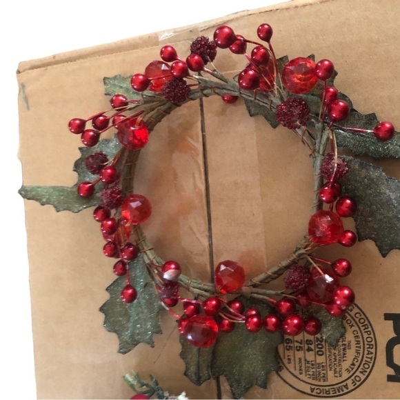 Crafters 5PC Beautiful Round Embellished Miniature Wreaths Beads Floral Greenery - Picture 6 of 6